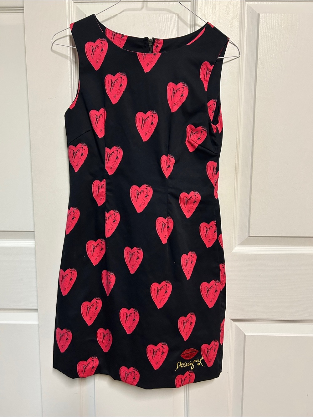 Desigual Christina Black Dress/Red Heart Print size 8
